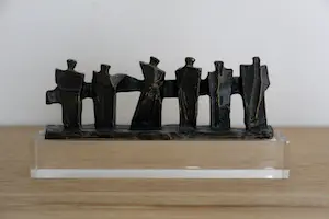 Frank Stoopman - brons: met elkaar verbonden kopen? Bied vanaf 99!