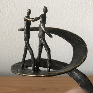 Brons (Onbekend) - Bronzen beeld - SAMEN OP WEG kopen? Bied vanaf 45!
