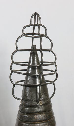 Aart Huizer - Hout en metaal, Kegel II (Groot) kopen? Bied vanaf 1!