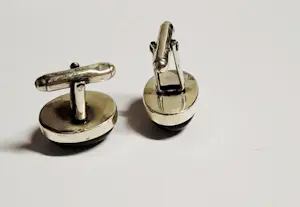 Zilveren manchetknopen ingelegd met Zwarte bolvormig onyx kopen? Bied vanaf 55!