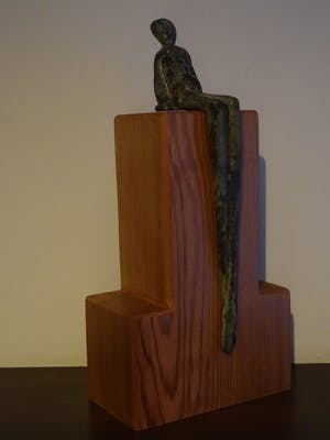 Brons (Onbekend) - langgerekt zittend brons kopen? Bied vanaf 60!