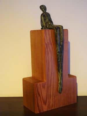 Brons (Onbekend) - langgerekt zittend brons verkocht voor € 60!