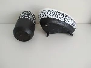Niet of onleesbaar gesigneerd - super leuke vintage set in zwart - wit keramiek kopen? Bied vanaf 1!