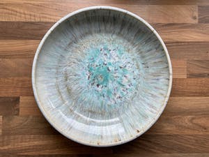 Chris Lanooy - Groot wandbord of schotel met zeer fraai glazuur kopen? Bied vanaf 110!