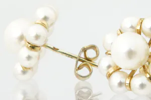 Elegante jaren 60/70 set 14 krt dames oorstekers met pareltjes. kopen? Bied vanaf 90!