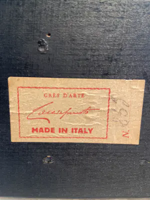 Guido Cacciapuoti - Gres d’arte beeldje dame met bloemen kopen? Bied vanaf 100!