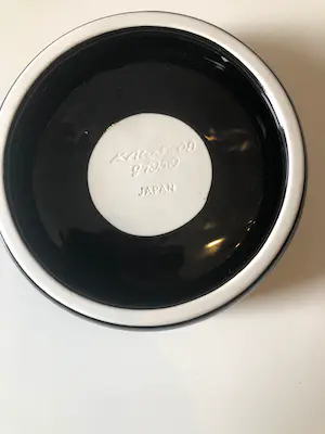 KAWS - Original Fake Ashtray (2X) kopen? Bied vanaf 200!