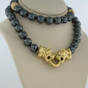 18k gouden slot van panter koppen met diamant aan hematiet kralen collier - 45cm kopen? Bied vanaf 800!