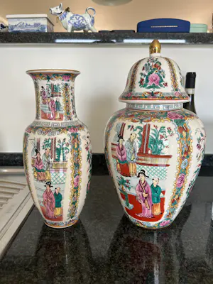 Aige Xie - Chinese vazen kopen? Bied vanaf 50!