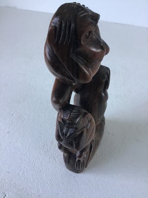 Curiosa - Art Deco.houtsnijwerk ,aapjes.Amsterdamse school stijl. kopen? Bied vanaf 50!
