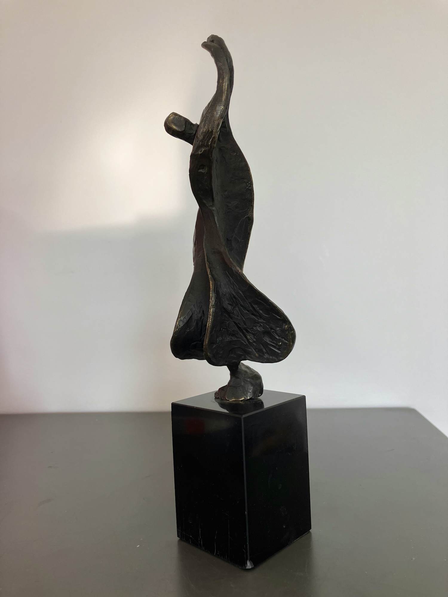 Bernadette Leijdekkers - Danseres verkocht voor € 69!