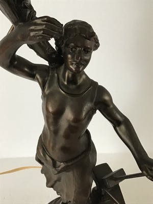 Curiosa - Charles Ruchot. Tafellamp .Smid kopen? Bied vanaf 75!