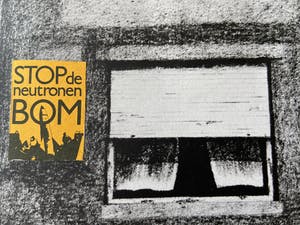 Rob Schotman - Ontwerp voor een postkaart 'Stop de Neutronenbom' kopen? Bied vanaf 15!
