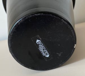 Niet of onleesbaar gesigneerd - Parisotto - Twee originele Memphis stijl design vazen kopen? Bied vanaf 1!