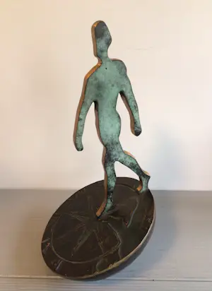 Desiree Tonnaer - “ Mens op de zonnewijzer “ XL versie kopen? Bied vanaf 95!