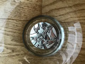 Corry Ammerlaan - Artihove, grote zware schaal met verzilverde plaquette kopen? Bied vanaf 1!