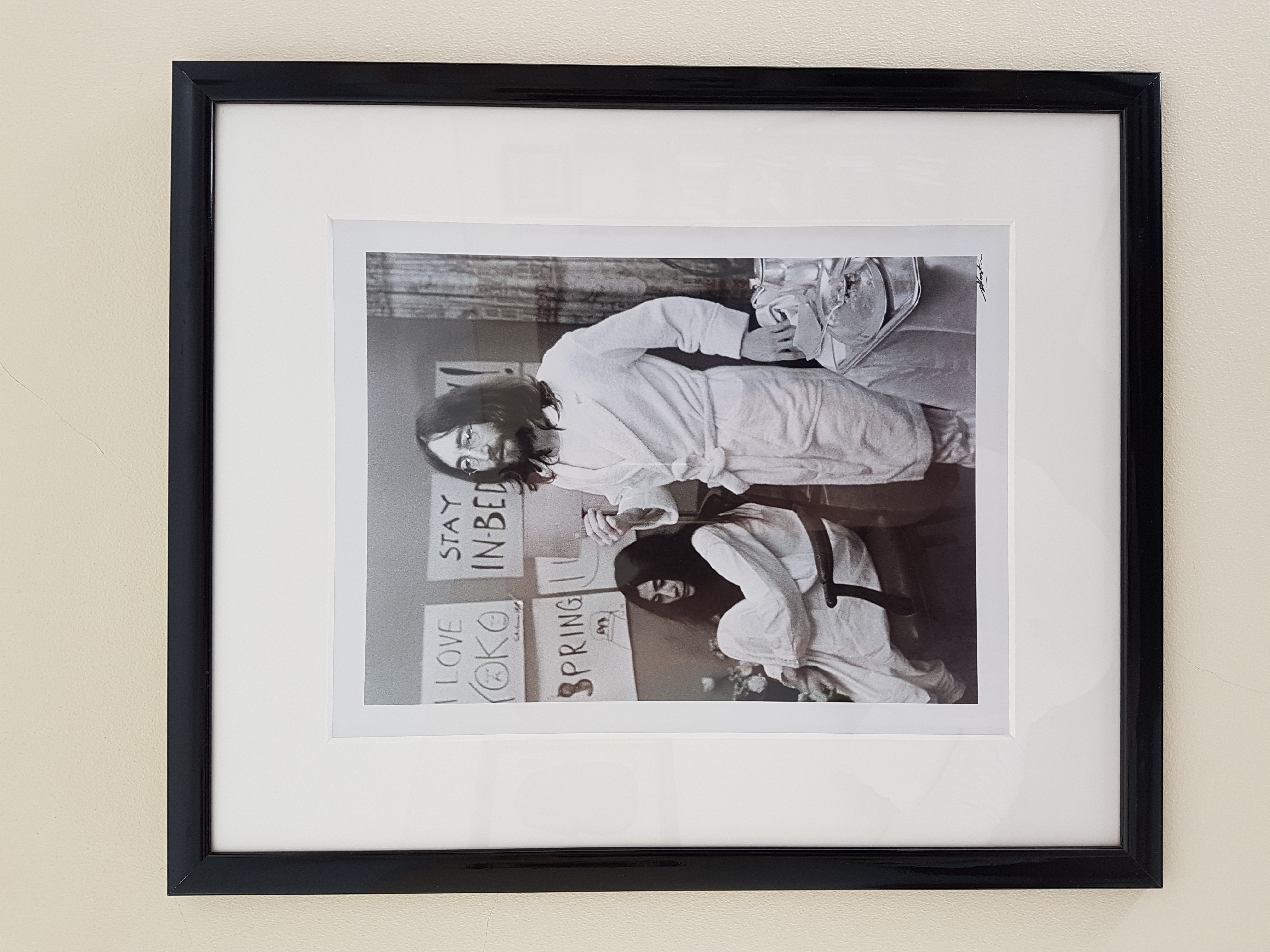 Nico Koster - John Lennon, Yoko Ono / Hilton  kopen? Bied vanaf 220!