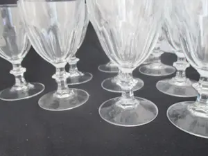 Niet of onleesbaar gesigneerd - 10 kristallen water glazen kopen? Bied vanaf 1!