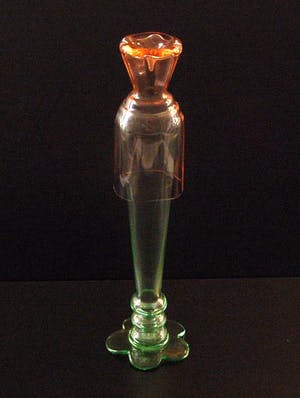 Borek Sipek - Groene karaf/ vaas met 2 rose glazen , ca 1995 kopen? Bied vanaf 49!