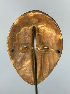 Dogon - 200626 - Tribal used African Lega Bwami mask - Congo. kopen? Bied vanaf 35!