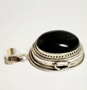 Handgemaakte grote XXXL zilveren doos hanger met natuurlijke Black Onyx kopen? Bied vanaf 75!