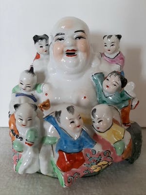 Niet of onleesbaar gesigneerd - Porselein Hotei met kinderen kopen? Bied vanaf 1!