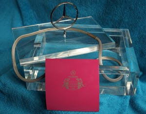 Ted Noten - Dutch Fashion Award 2009 , ‘Icon Homme’ - Mercedes-Benz kopen? Bied vanaf 350!