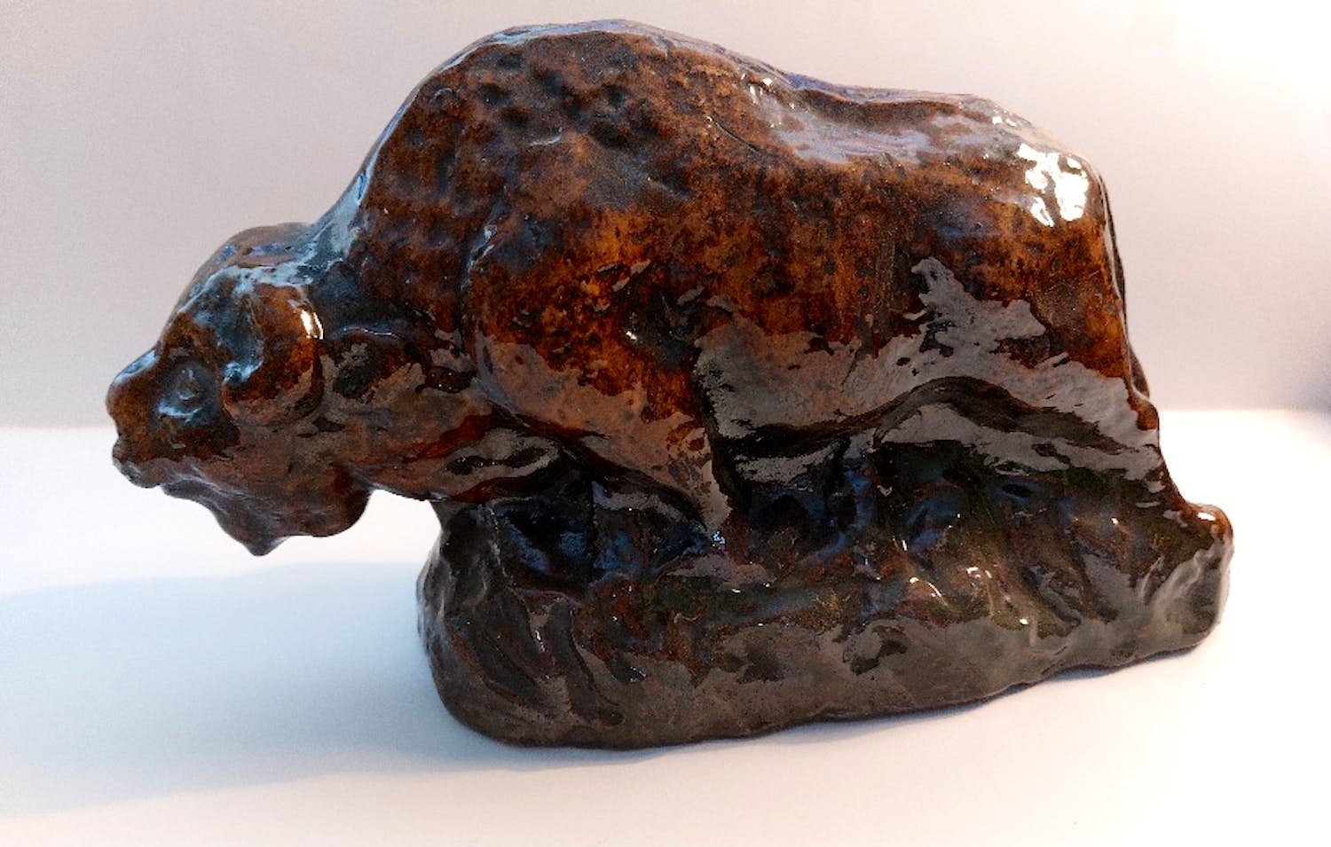 Niet of onleesbaar gesigneerd - Bison (terracotta?) kopen? Bied vanaf 1!