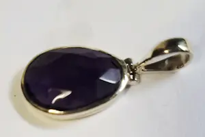 Nieuwe zilveren hanger met facetgeslepen Amethyst kopen? Bied vanaf 60!