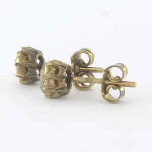 14k gouden solitair oorknoppen met roos geslepen diamanten tot. 0.40 karaat kaufen? Bieten Sie von 315!