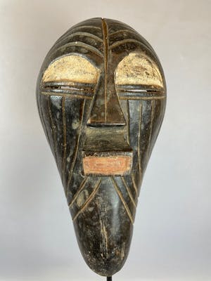 Luba - Tribal used African wooden Luba mask - Congo. kopen? Bied vanaf 35!
