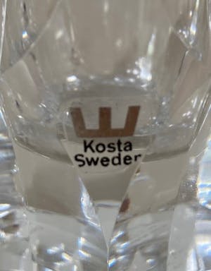 Kosta Boda - Facet geslepen vaasje model V7366 ontwerp Goran Warff kopen? Bied vanaf 1!