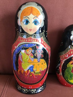 Niet of onleesbaar gesigneerd - 3 prachtige Russische Matroesjka’s, gesigneerd kopen? Bied vanaf 10!