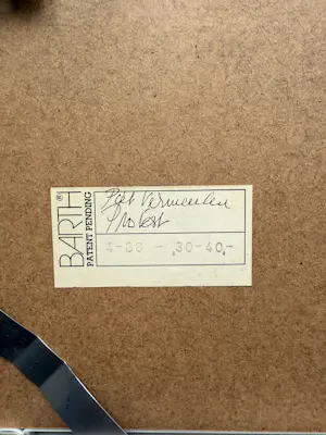 Piet Vermeulen - gemengde techniek op papier | 'Protest' (INGELIJST) kopen? Bied vanaf 10!