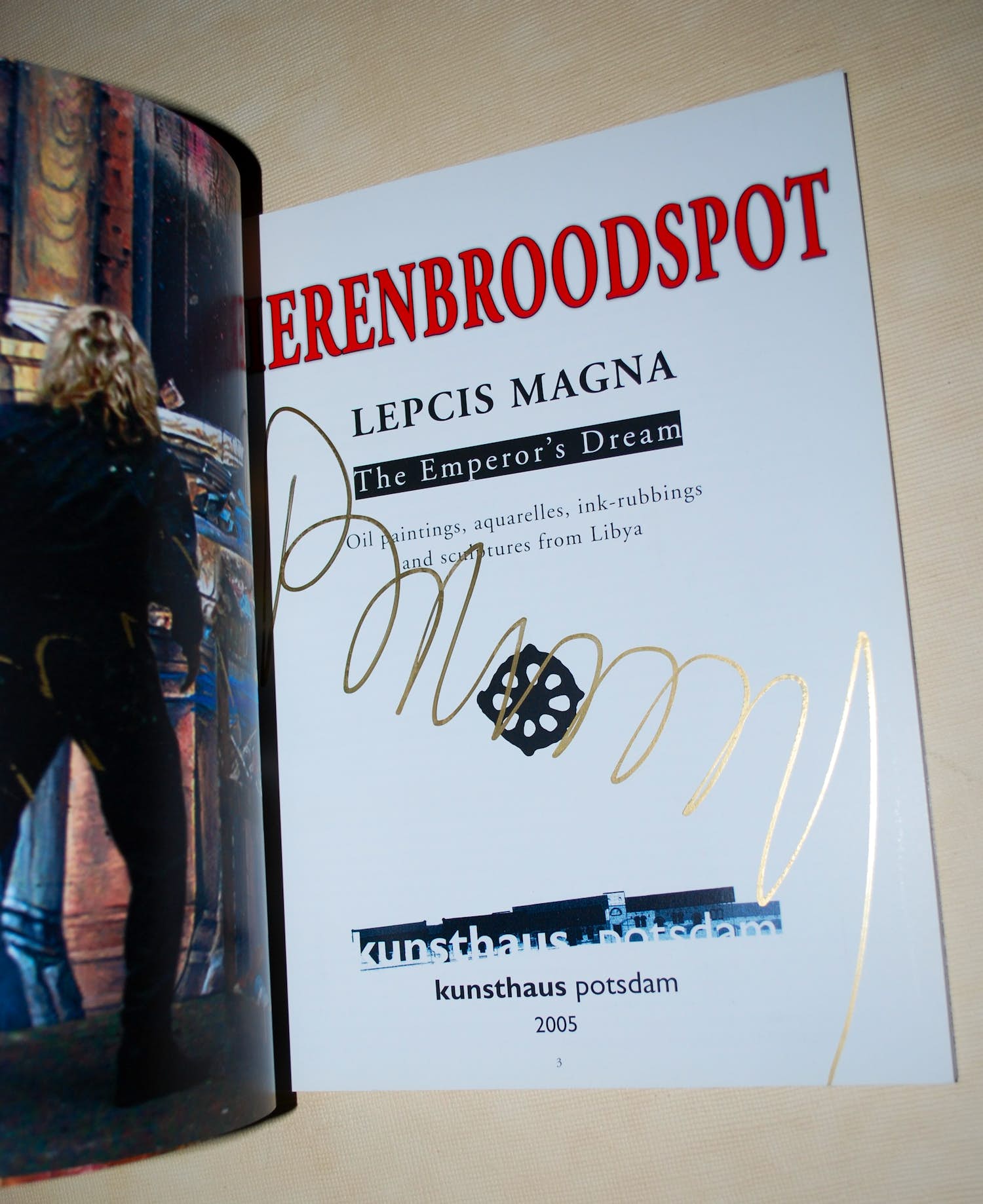 Gerti Bierenbroodspot - gesigneerd boekwerk - werken uit Libië - 2005 - fotografie door FONG LENG kopen? Bied vanaf 35!