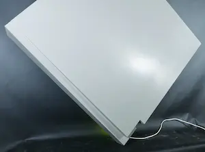Theo Vankan - Wandscultpuur met geel neonlicht, Zonder titel (Groot) kopen? Bied vanaf 250!