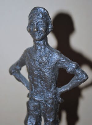 Carel Kneulman - het Lieverdje - brons - hoogte 16.5 cm - incl. kunstboek kopen? Bied vanaf 275!