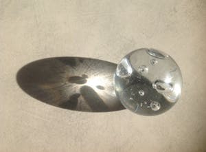 Niet of onleesbaar gesigneerd - Glazen bol kopen? Bied vanaf 1!