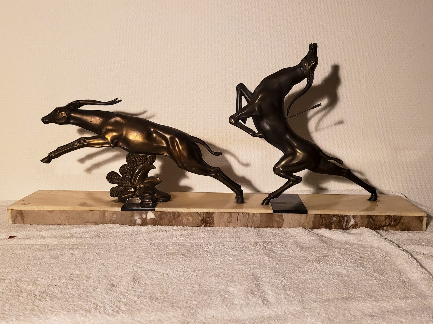 Jacques Limousin - Jacht op antiloop kopen? Bied vanaf 375!