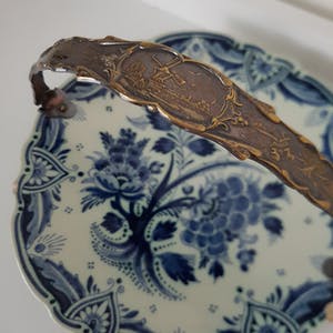 Plateelbakkerij Ram - Schotel met hengsel (bonbonnière?) uit 1922! kopen? Bied vanaf 1!