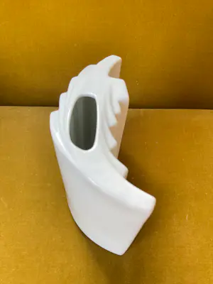 Gerold Porzellan - Op Art Gerold Porzellan witte plissé vaas, jaren 60ig kopen? Bied vanaf 40!