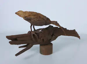 Paul Beckers - Twee sculpturen van hout, ijzer en terracotta, Vogels (ibis en uiltjes) + boek! kopen? Bied vanaf 250!