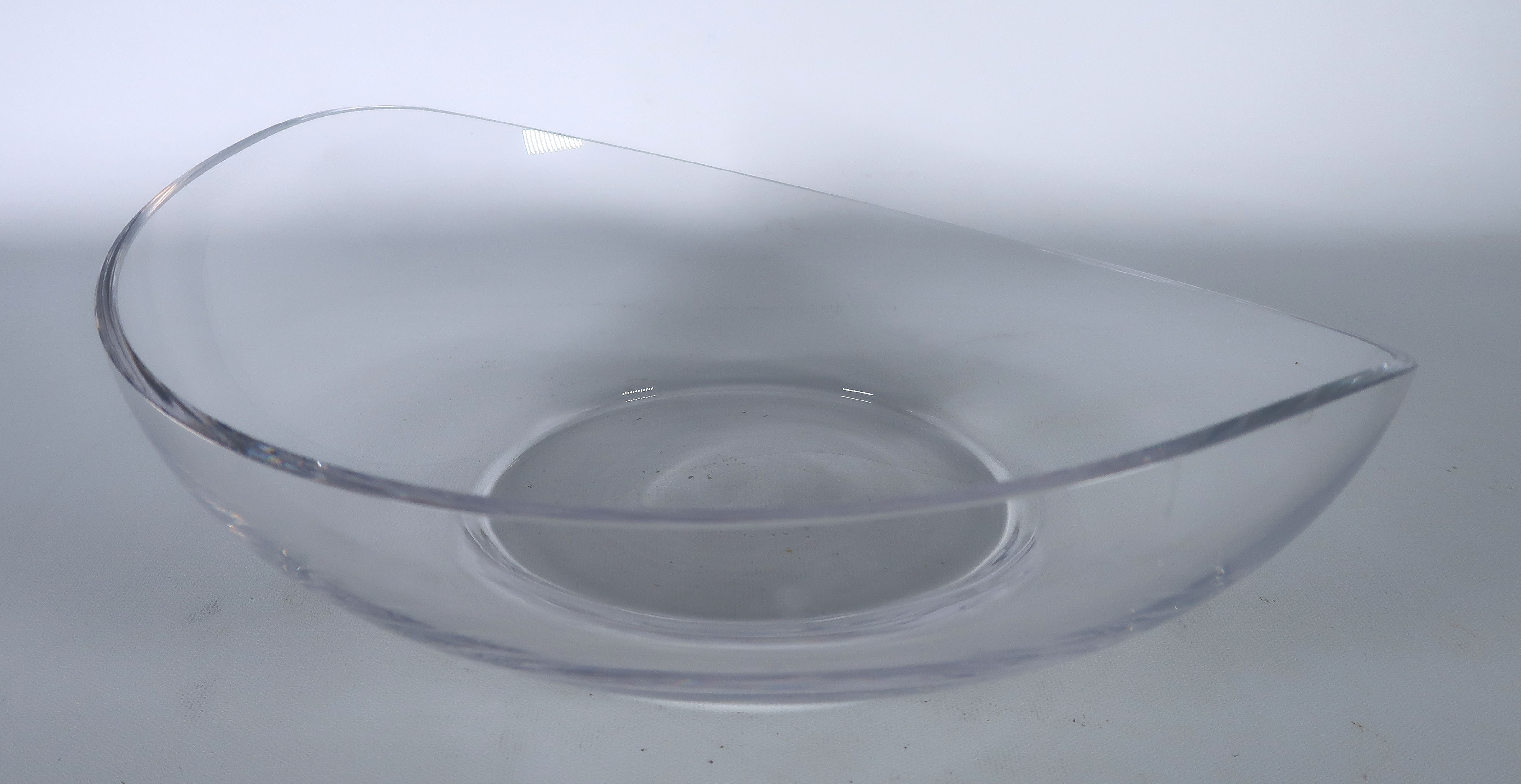 Novy Bor - Glas, Twee schalen kopen? Bied vanaf 1!