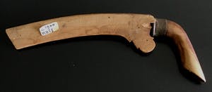 Niet of onleesbaar gesigneerd - Kris kopen? Bied vanaf 1!