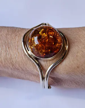 Ambachtelijke prachtige gold amber sterling zilveren armband kopen? Bied vanaf 125!