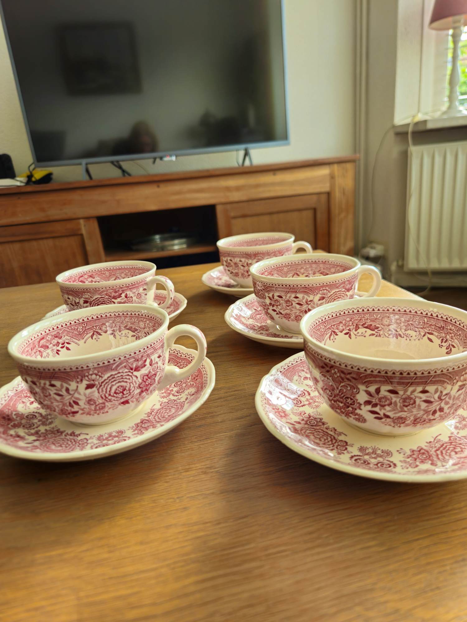 Villeroy en Boch - Burgenland rood kop en schotels- 5x kopen? Bied vanaf 50!