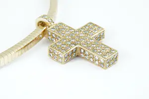 50 - Fraai 14 krt  gouden "Omega" choker en diamant (bijna 4crt!)  kruishanger kopen? Bied vanaf 2200!