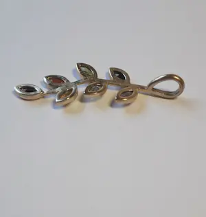 Zilveren hanger met Chakra blaadjes. kopen? Bied vanaf 45!