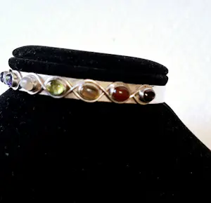 handgemaakte echt zilveren open  armband met verschillende Edelstenen kopen? Bied vanaf 55!