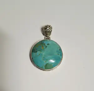 Nieuwe  sierlijk bewerkte hanger Zilver met Natuurlijke Turkoois Edelsteen kopen? Bied vanaf 75!